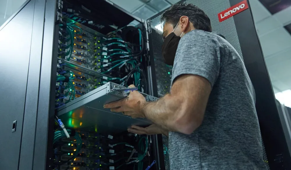 Lenovo Server